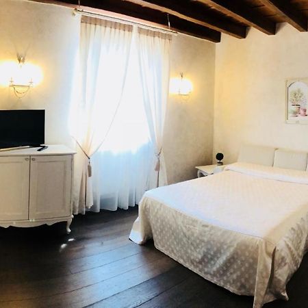 Relais Mondotella Pozzolengo Bagian luar foto