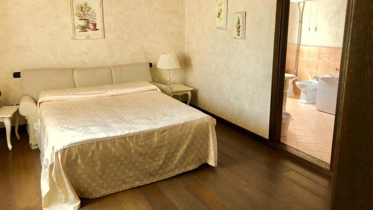 Relais Mondotella Pozzolengo Bagian luar foto