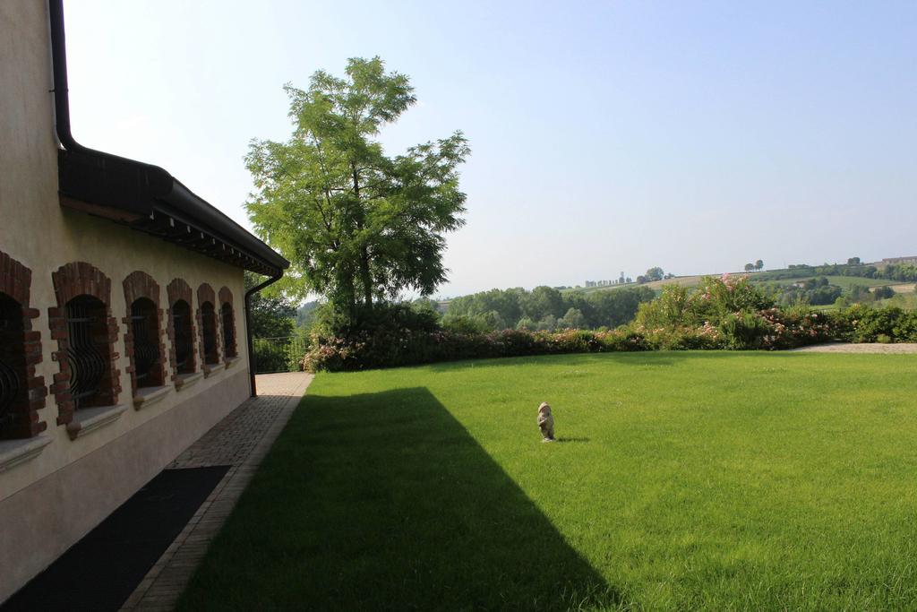 Relais Mondotella Pozzolengo Bagian luar foto