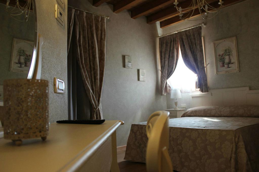 Relais Mondotella Pozzolengo Bagian luar foto