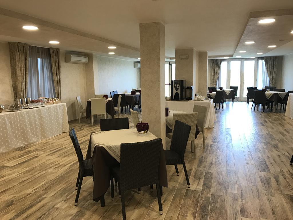 Relais Mondotella Pozzolengo Bagian luar foto